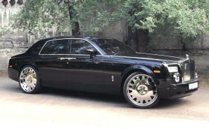 Rolls-Royce Phantom on Forgiato Wheels (Enzo-L) 2019 года